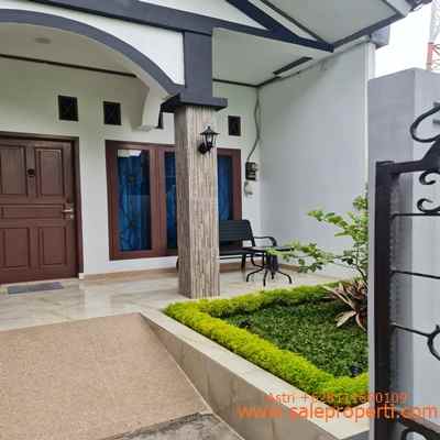 dijual rumah joglo kembangan