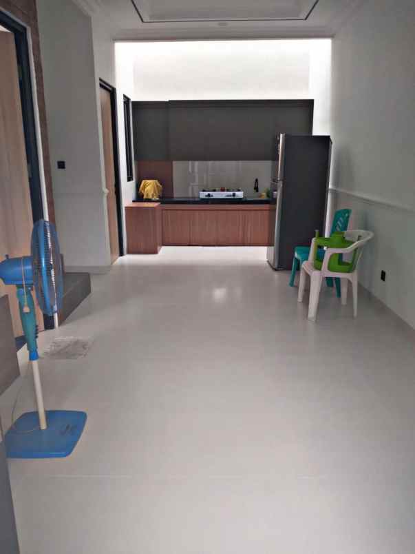 dijual rumah kalibata