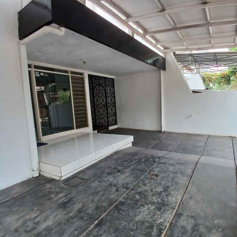 dijual rumah kalibata indah