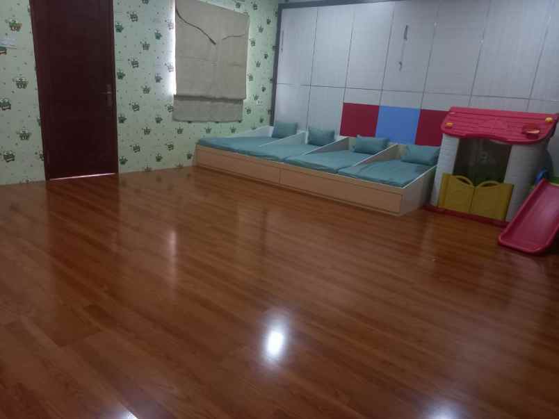 dijual rumah kantor dalam komplek area antapani mas