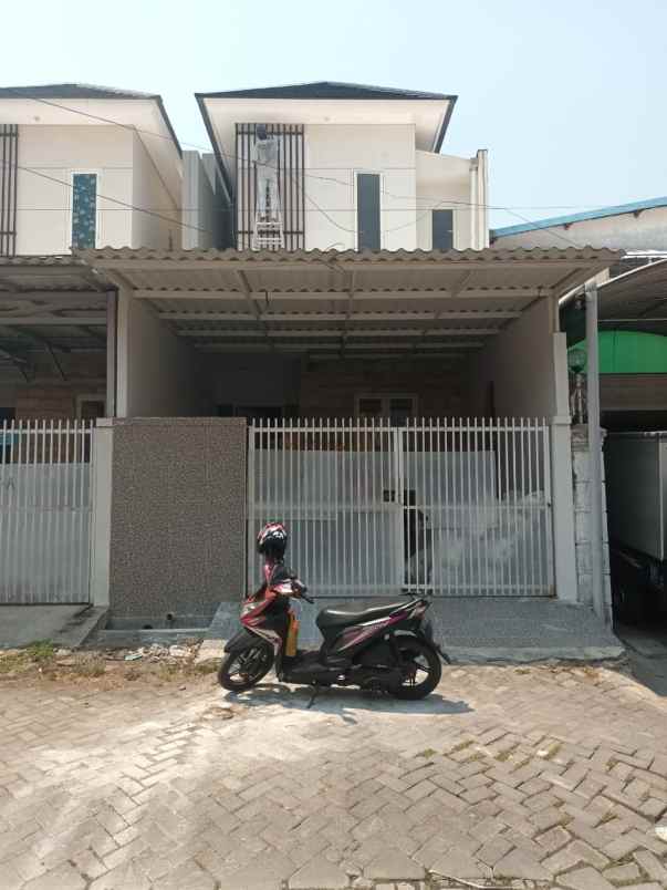 dijual rumah karang empat