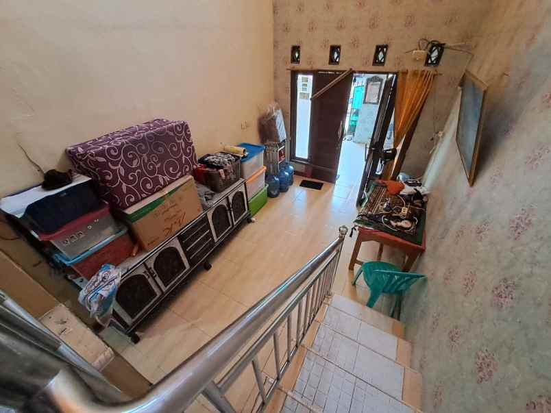 dijual rumah karang satria