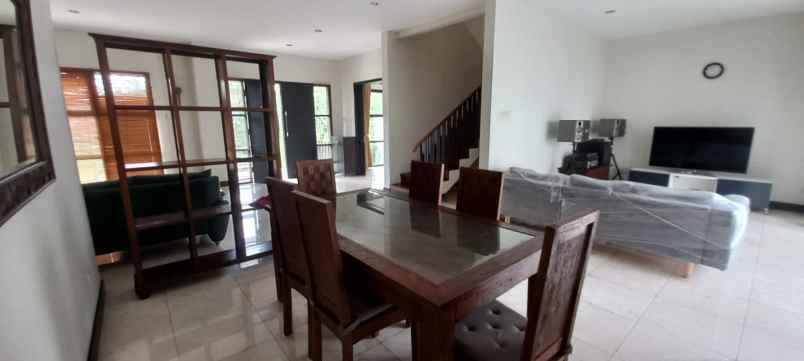 dijual rumah kebagusan