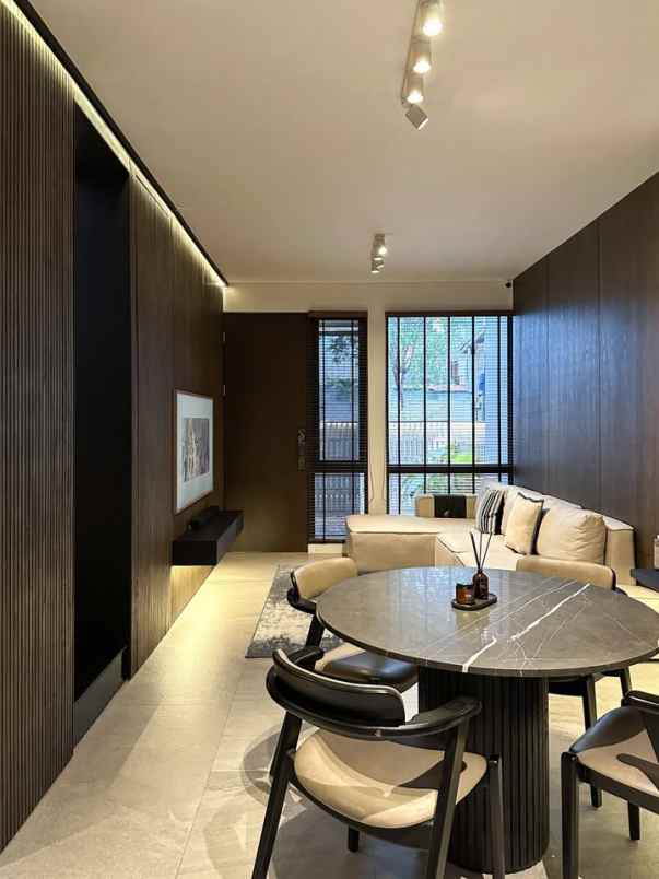 dijual rumah kebayoran bintaro