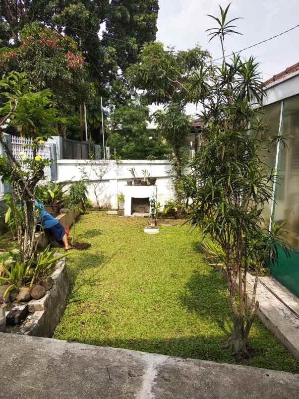 dijual rumah kebon bibit tamansari