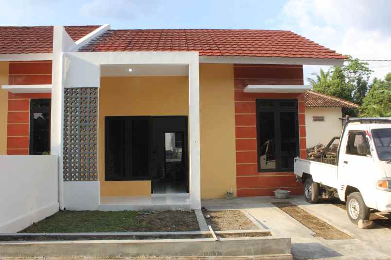 dijual rumah kebonalas manisrenggo