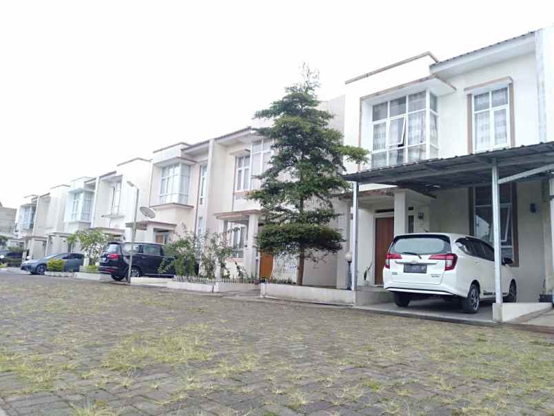 dijual rumah kec parongpong