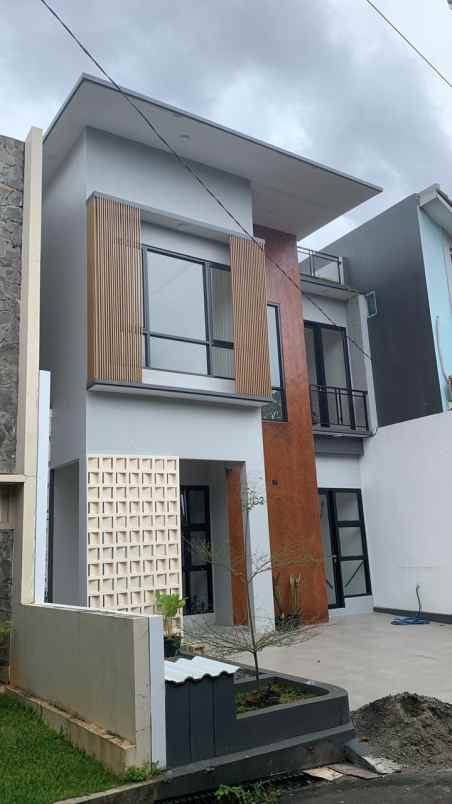 dijual rumah kedondong 2