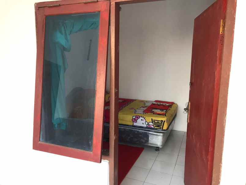 dijual rumah kedung anyar surabaya