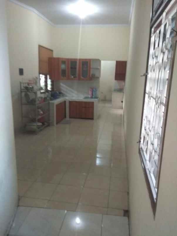 dijual rumah kelapa dua