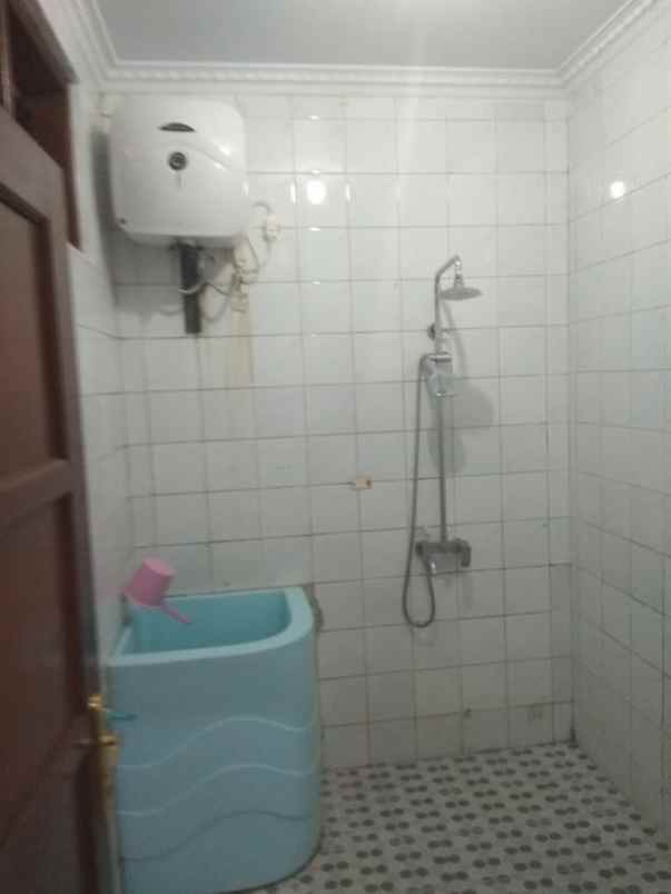 dijual rumah kelapa dua