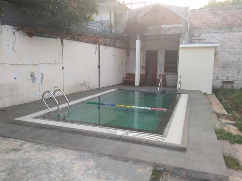 dijual rumah kelapa dua