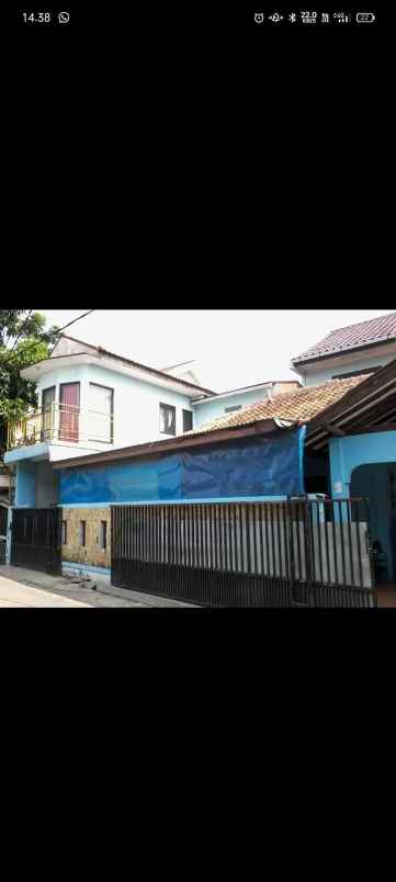 dijual rumah keluarga semi furnished