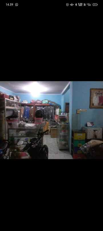 dijual rumah keluarga semi furnished