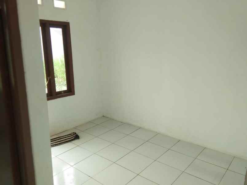 dijual rumah kemang bogor