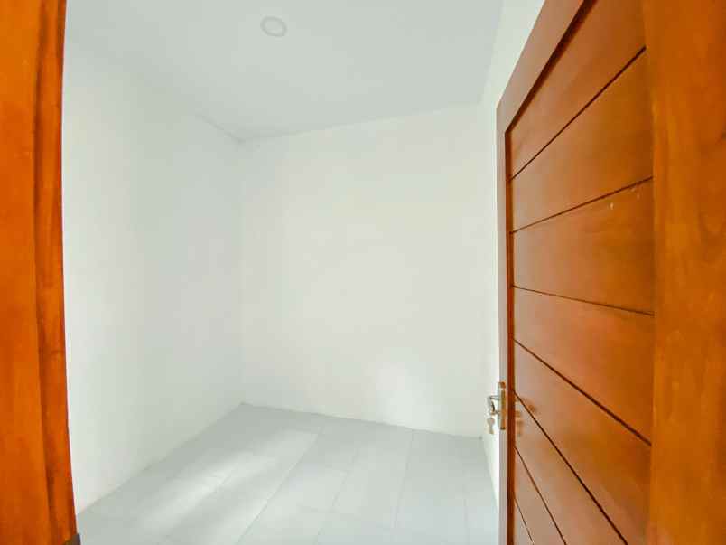 dijual rumah kepatihan tamanmartani kec