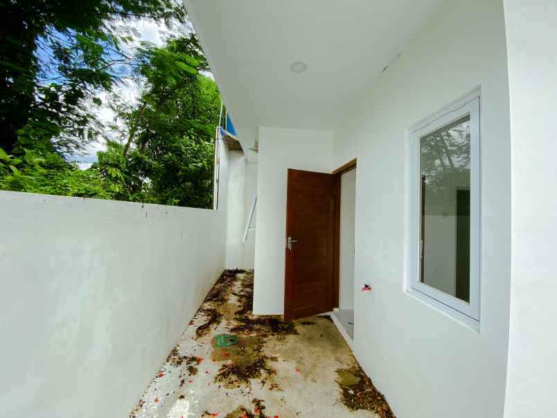 dijual rumah kepatihan tamanmartani kec