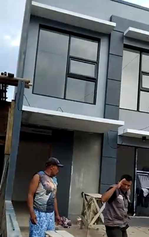 dijual rumah keren nyaman sejuk di cisarua bandung