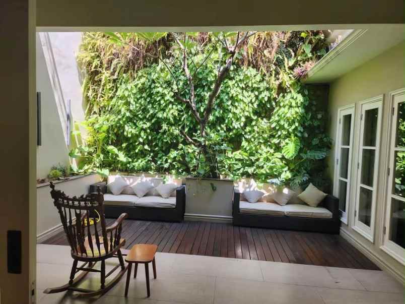 dijual rumah ketintang permai