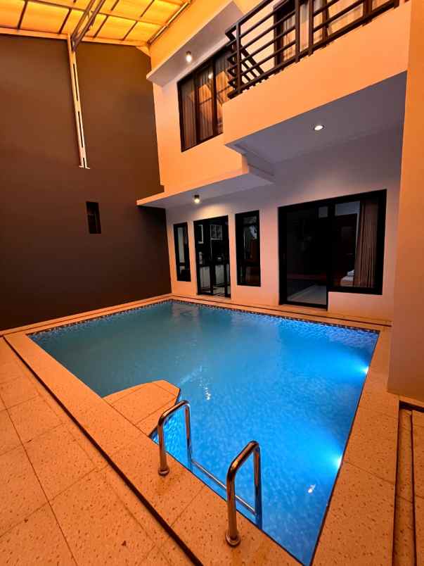 dijual rumah kolonel masturi parongpong