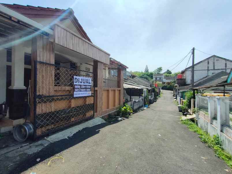 dijual rumah komplek cipageran asri kel