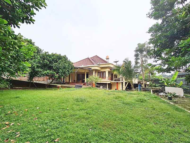 dijual rumah komplek elite jagakarsa