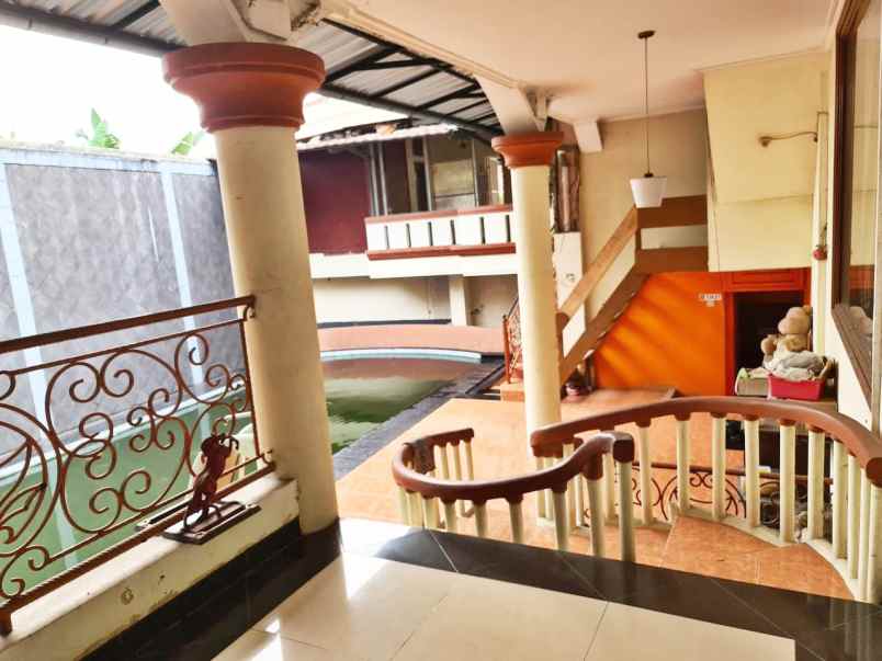 dijual rumah komplek elite jagakarsa