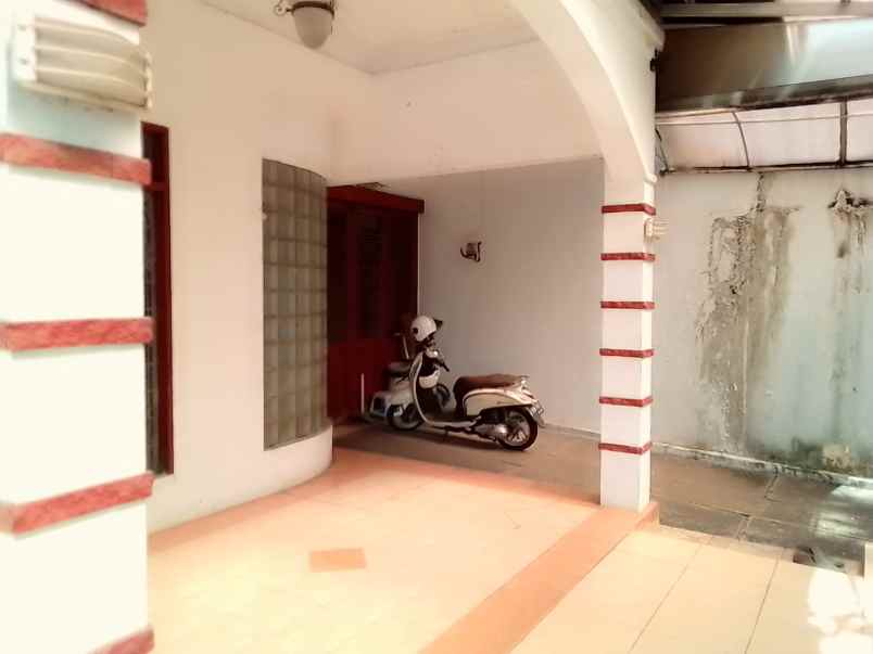 dijual rumah komplek jakapermai bekasi