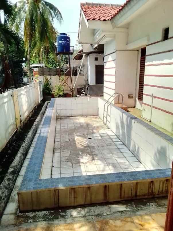 dijual rumah komplek jakapermai bekasi