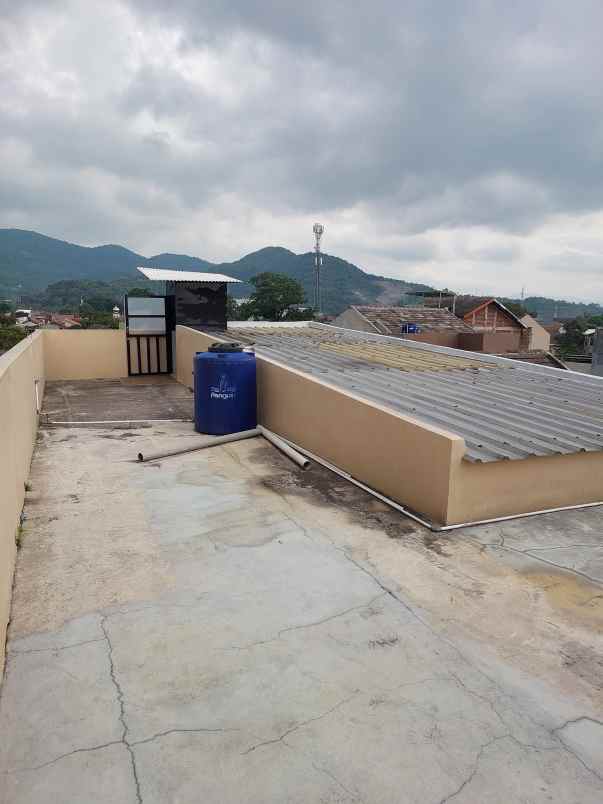 dijual rumah komplek matahari cigado