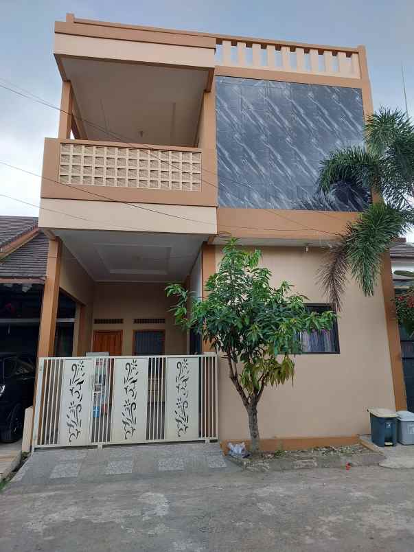 dijual rumah komplek matahari cigado
