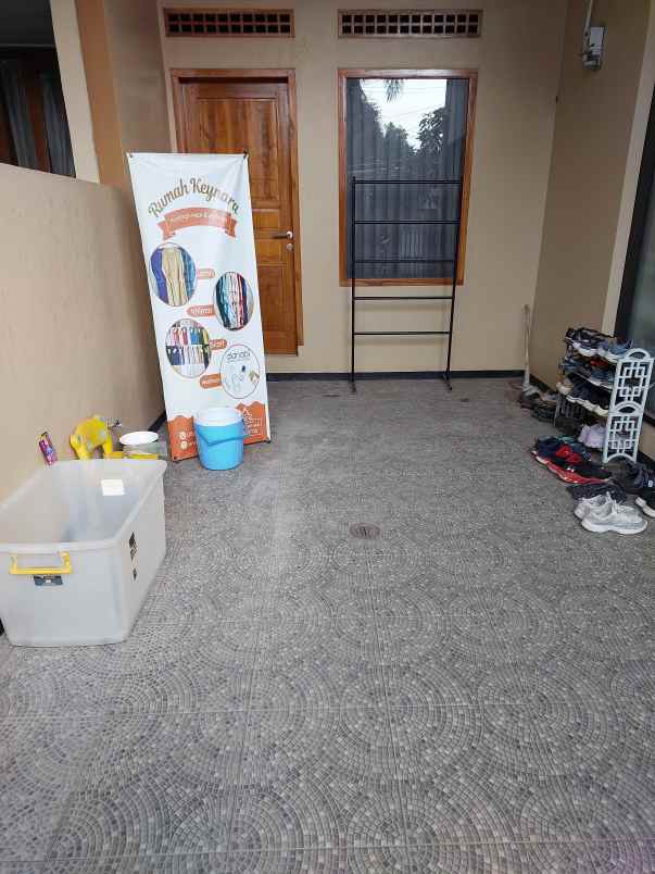 dijual rumah komplek matahari cigado