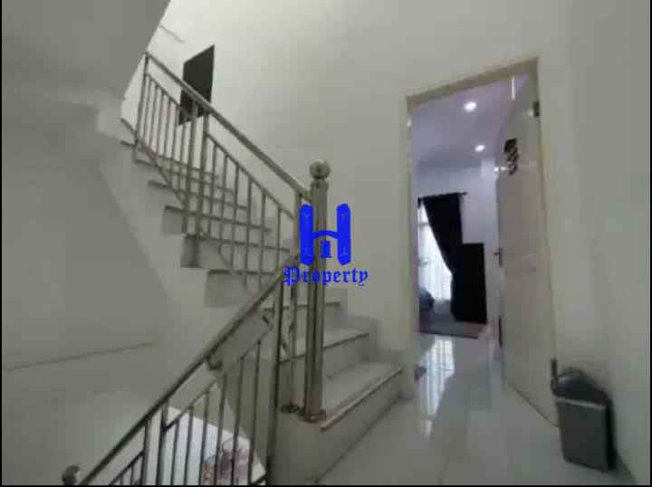 dijual rumah komplek mentari park jalan