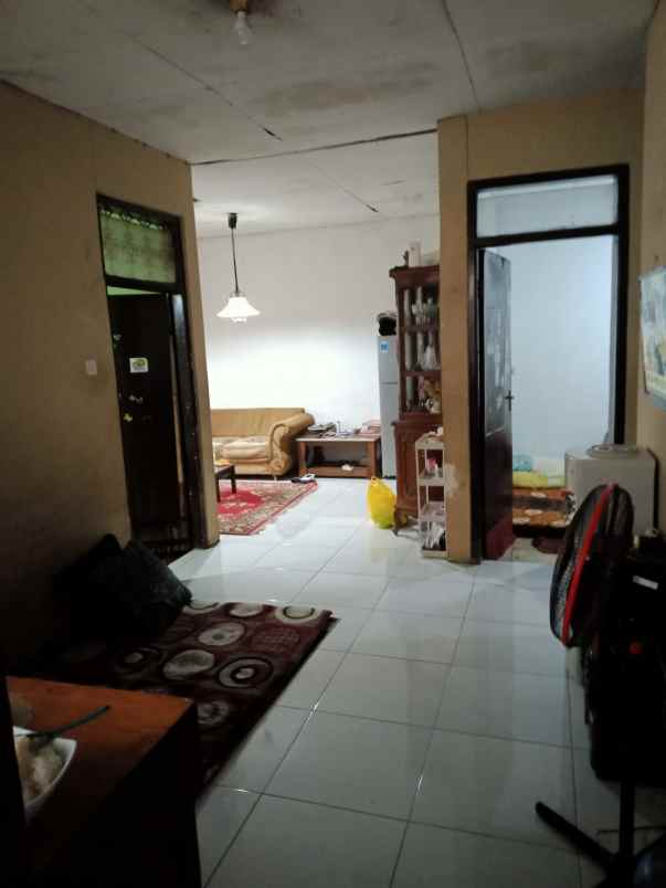 dijual rumah komplek mitra manunggal