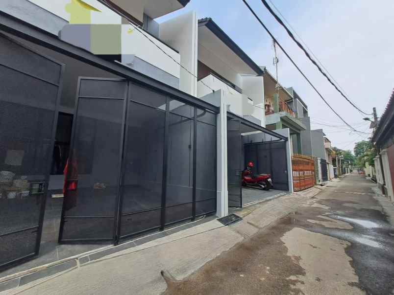 dijual rumah komplek pondok kelapa