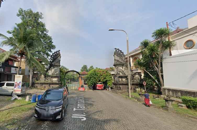 dijual rumah komplek taman sari pesona