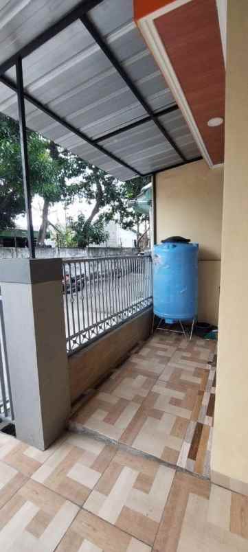 dijual rumah kota harapan indah bekasi