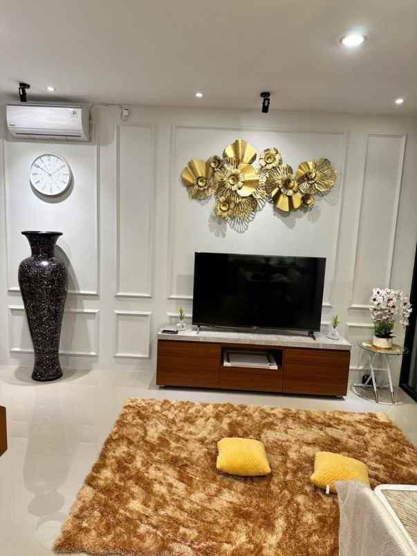 dijual rumah krajan wedomartani