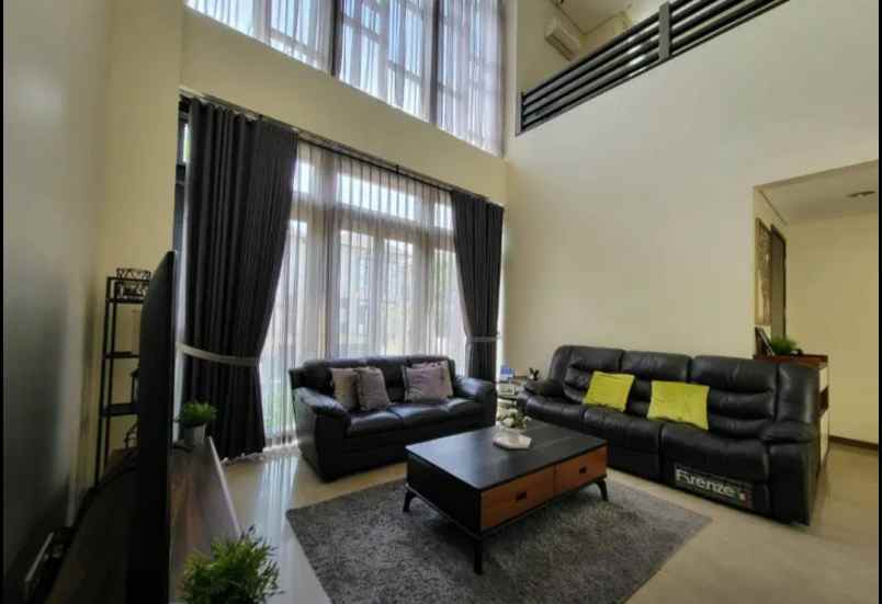 dijual rumah lancewood navapark bsd