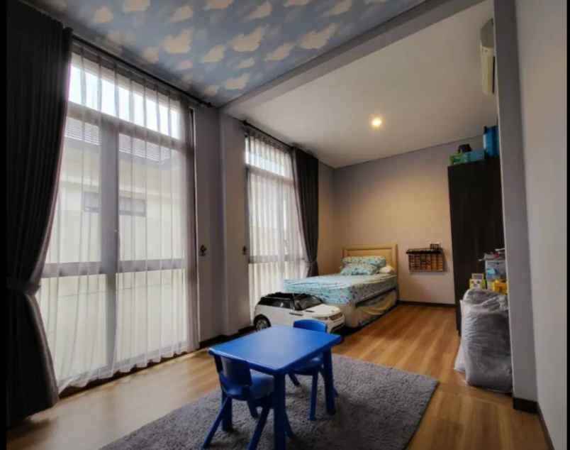 dijual rumah lancewood navapark bsd