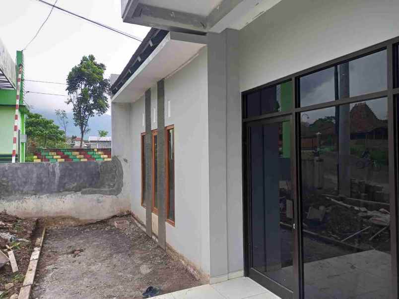 dijual rumah langensari