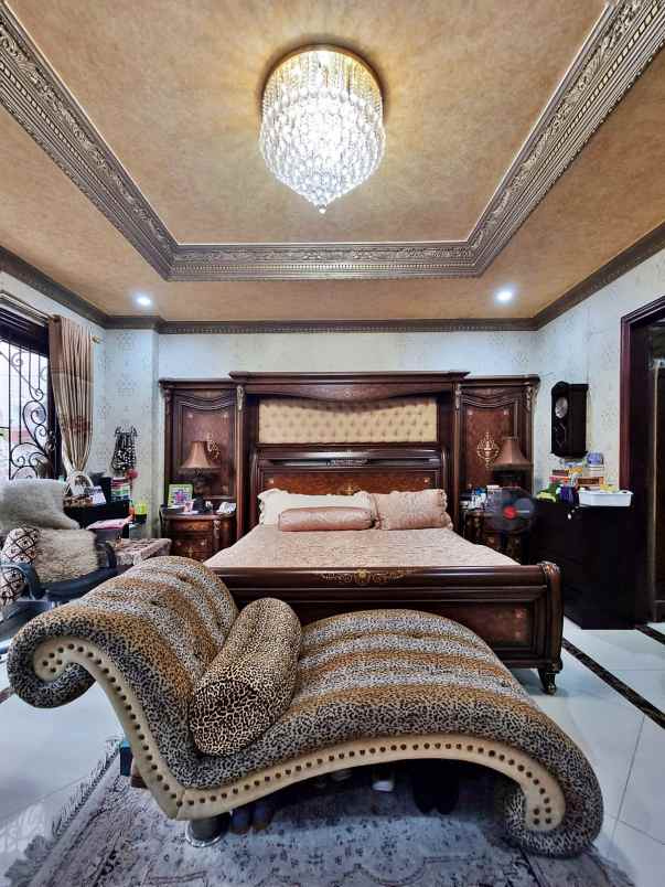 dijual rumah lebak bulus jakarta selatan