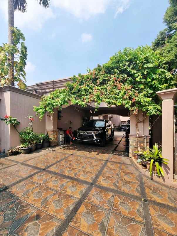 dijual rumah lebak bulus jakarta selatan