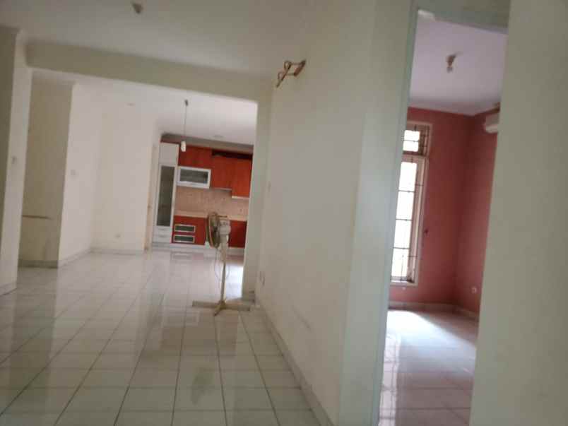 dijual rumah legenda wisata cibubur