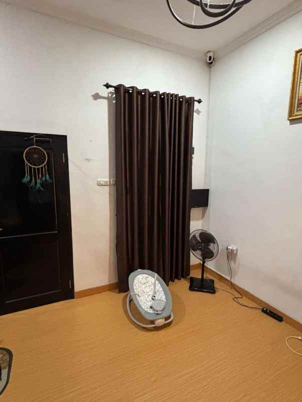 dijual rumah lenteng agung