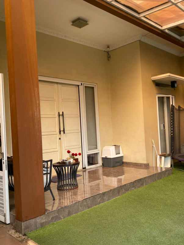 dijual rumah lokasi harapan indah bekasi