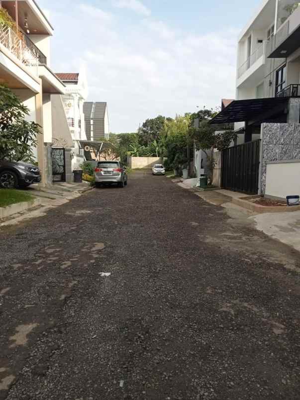 dijual rumah m kahfi 2 jagakarsa