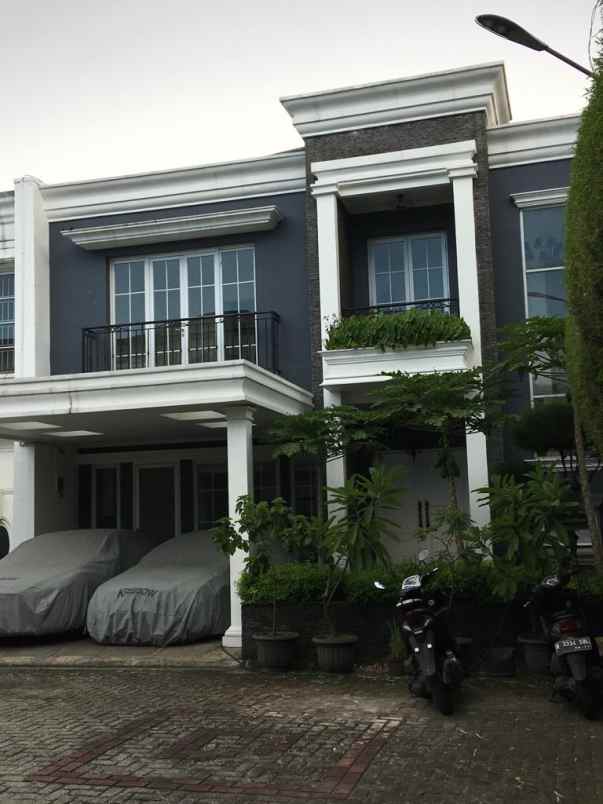 dijual rumah m kahfi