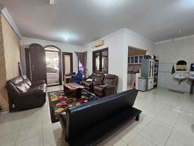 dijual rumah madrid wisata bukit mas 1