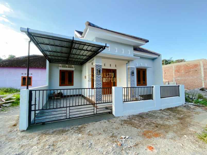 dijual rumah madurejo prambanan sleman